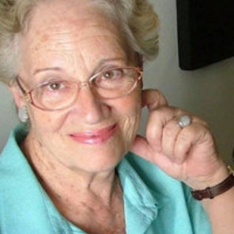 Maria Alberta Menéres profile picture