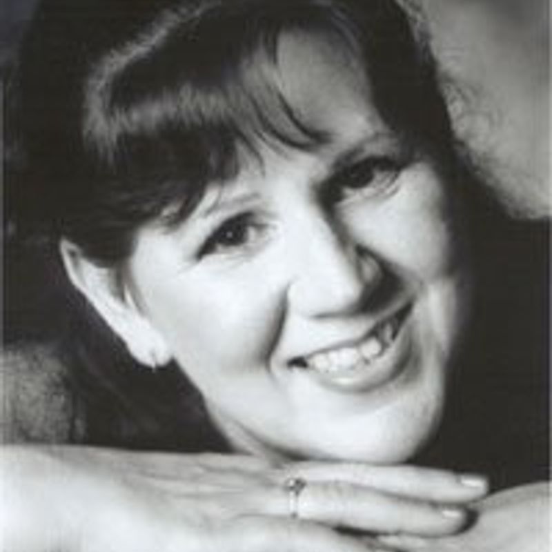 Marianne Curley profile picture