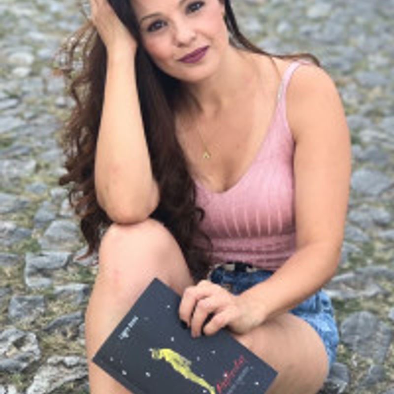 Laura Assis profile picture