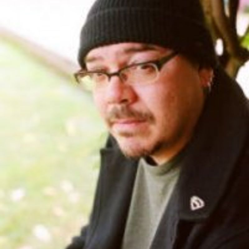 Gregory Rucka profile picture