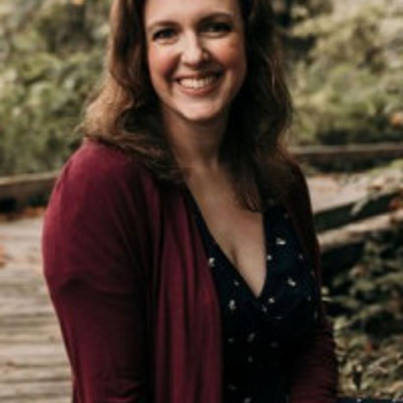 Claire Kingsley profile picture