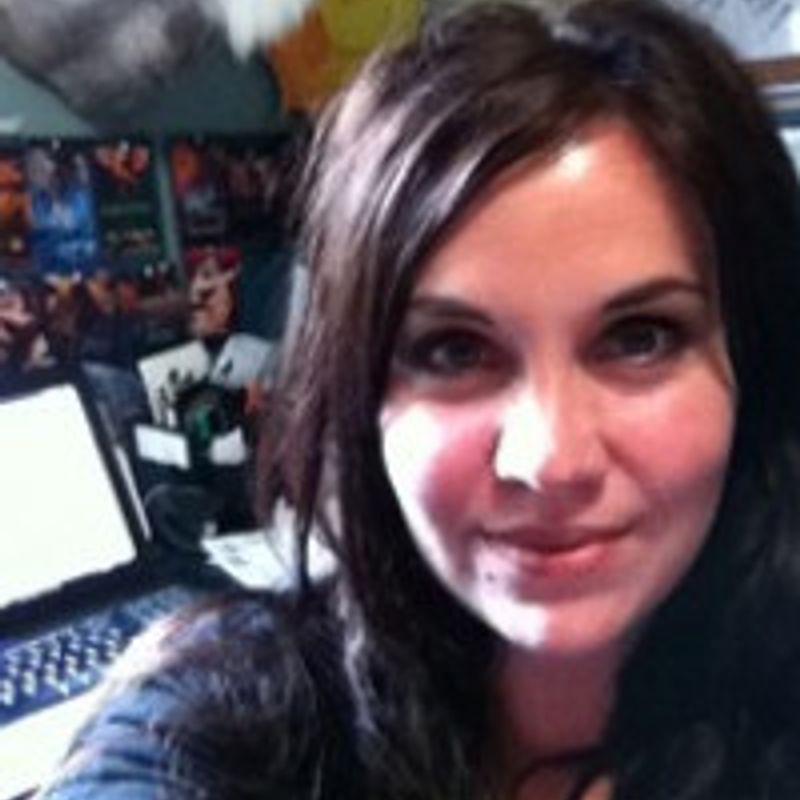 Em Petrova profile picture