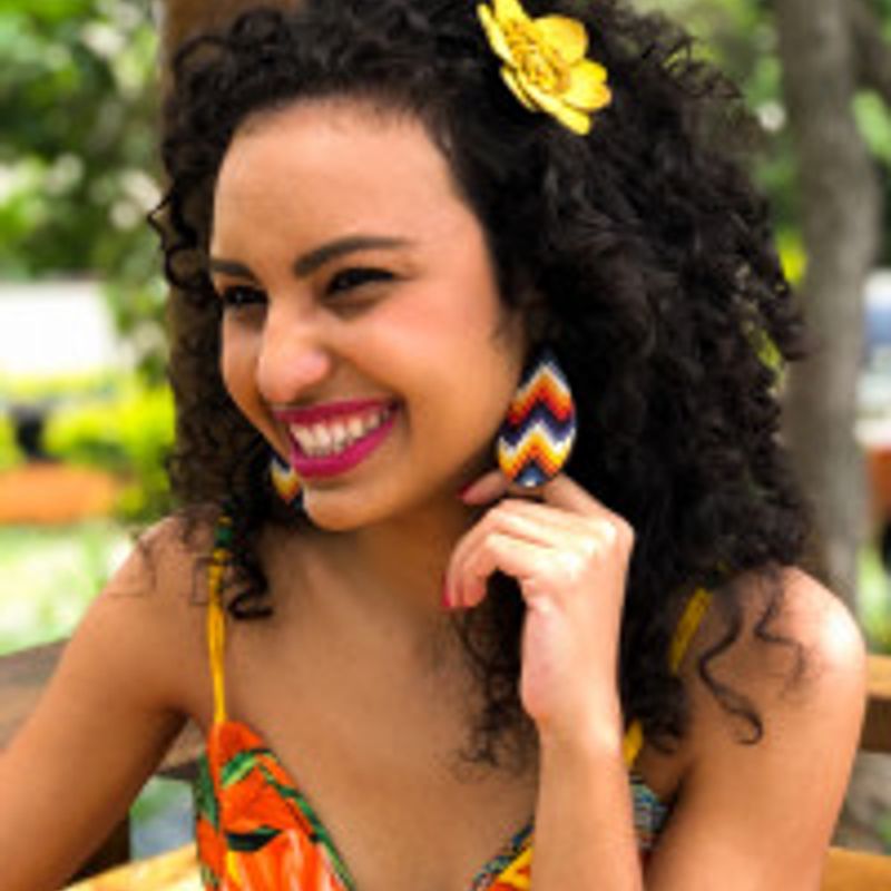Lia Rocha profile picture