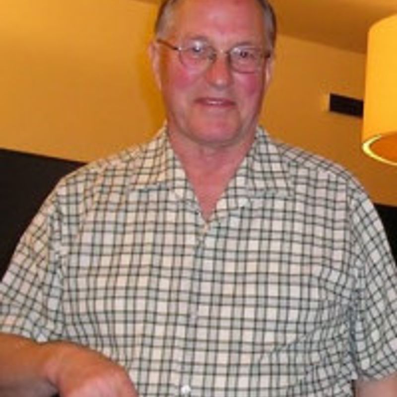 Michael Treharne Davies  profile picture