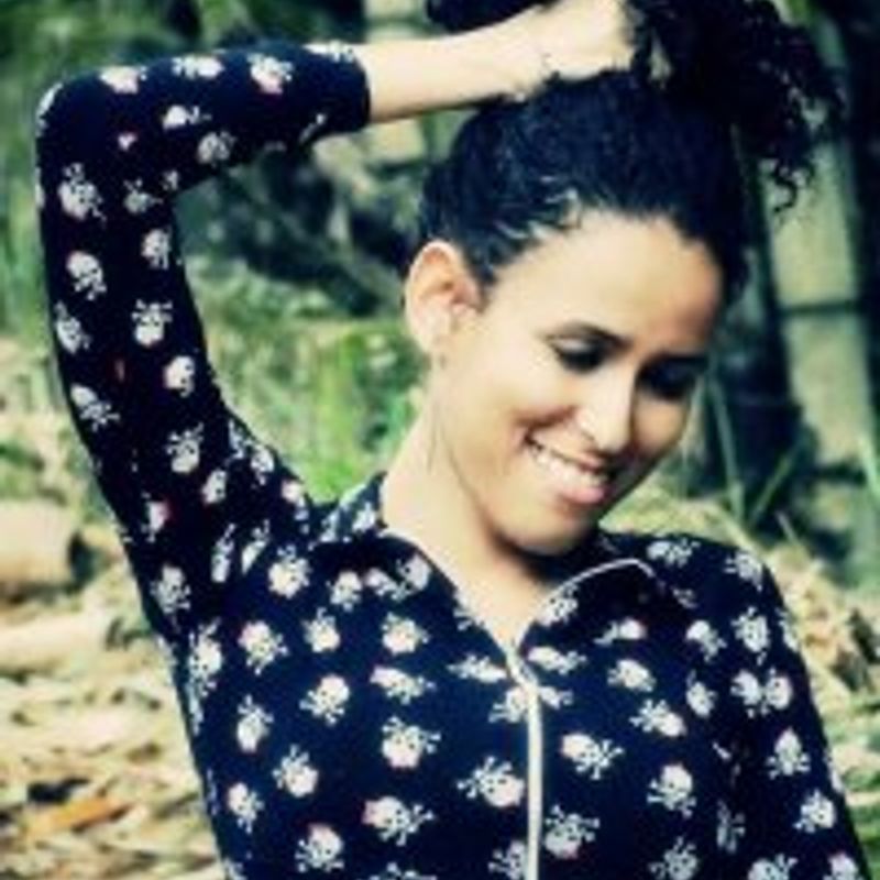 Lívia Araújo profile picture