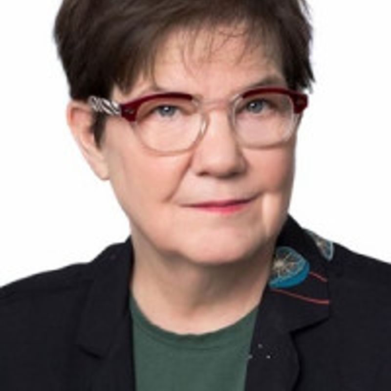 Ellen Klages profile picture