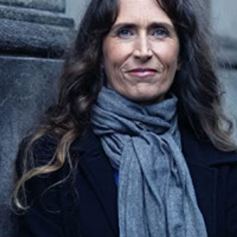 Rose Carlyle profile picture