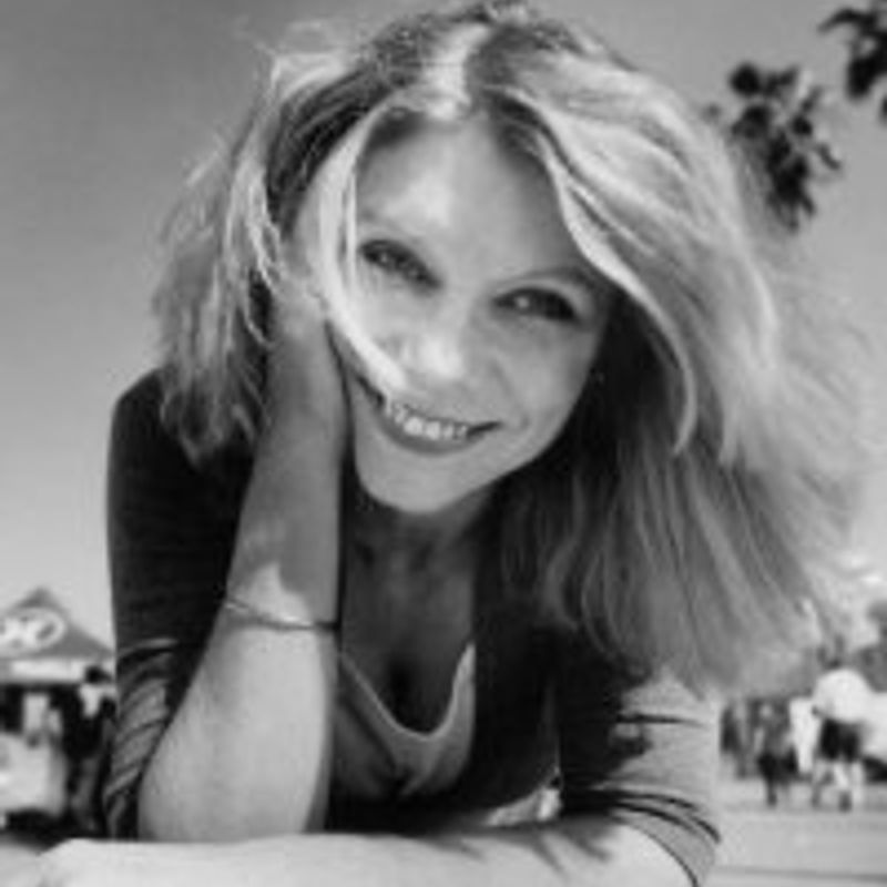 Nancy Holder profile picture