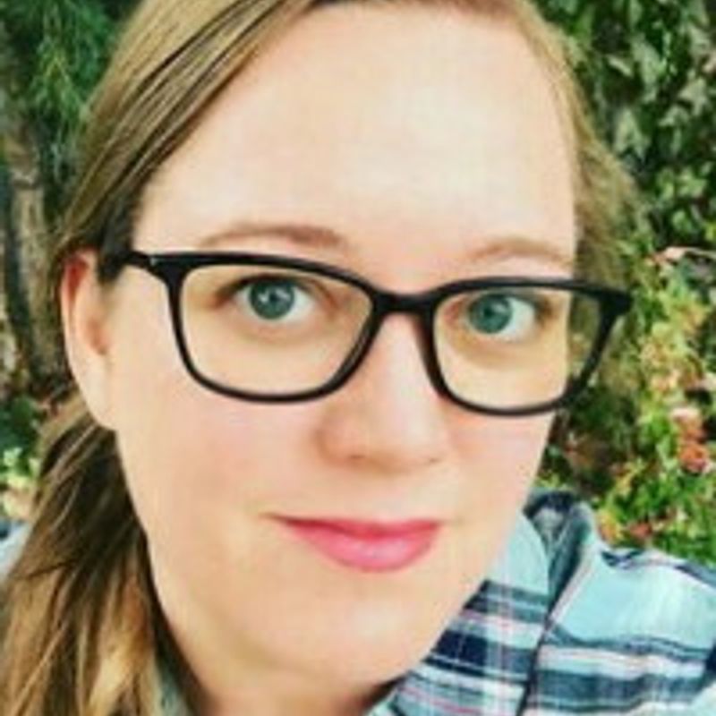 Cynthia Hand profile picture