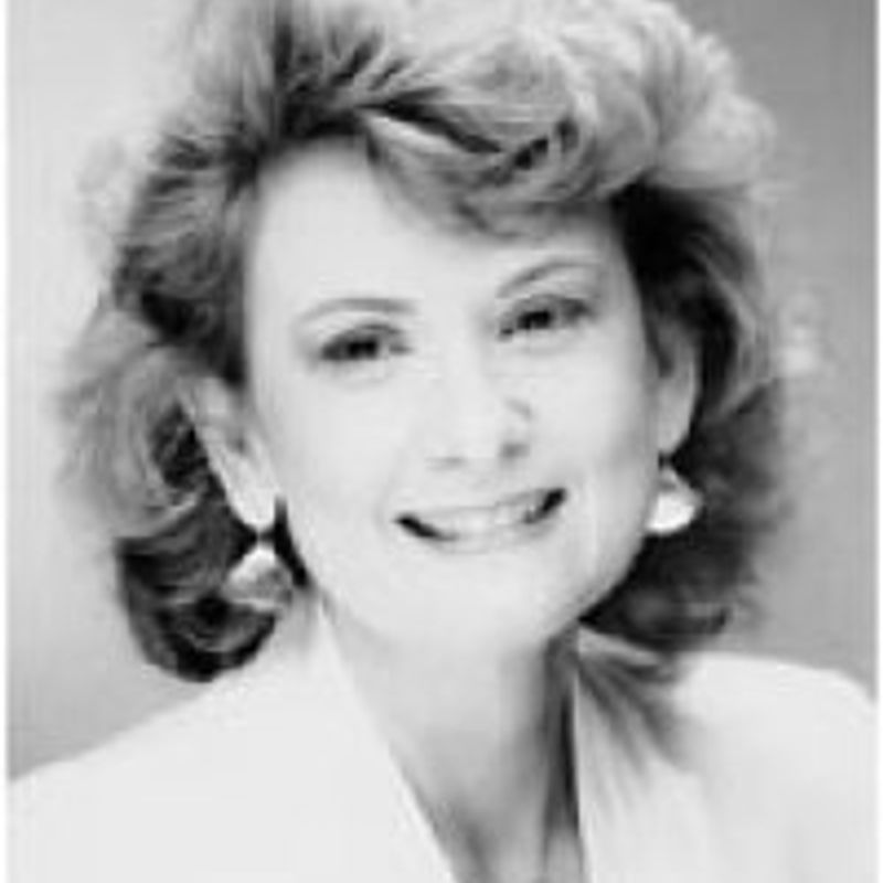 Paula Detmer Riggs profile picture