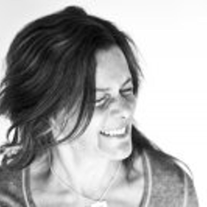 Claire Dederer profile picture