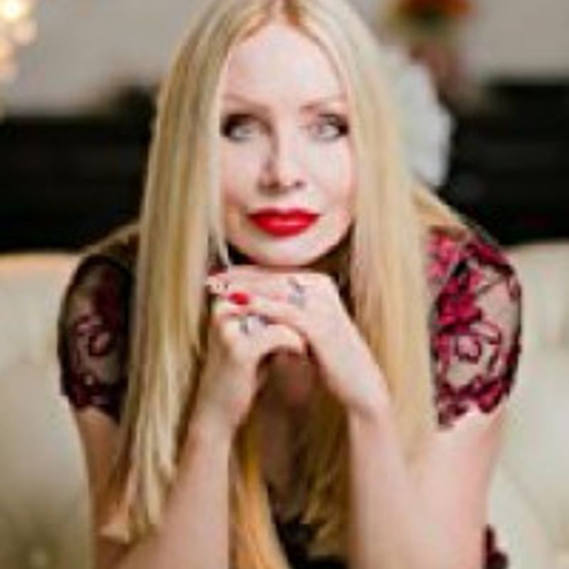 Karen Marie Moning profile picture