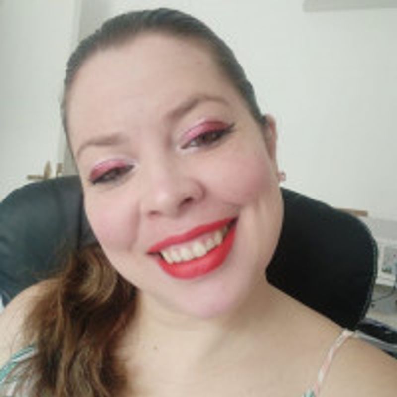 Ana Carolina Konecsni Bruni profile picture