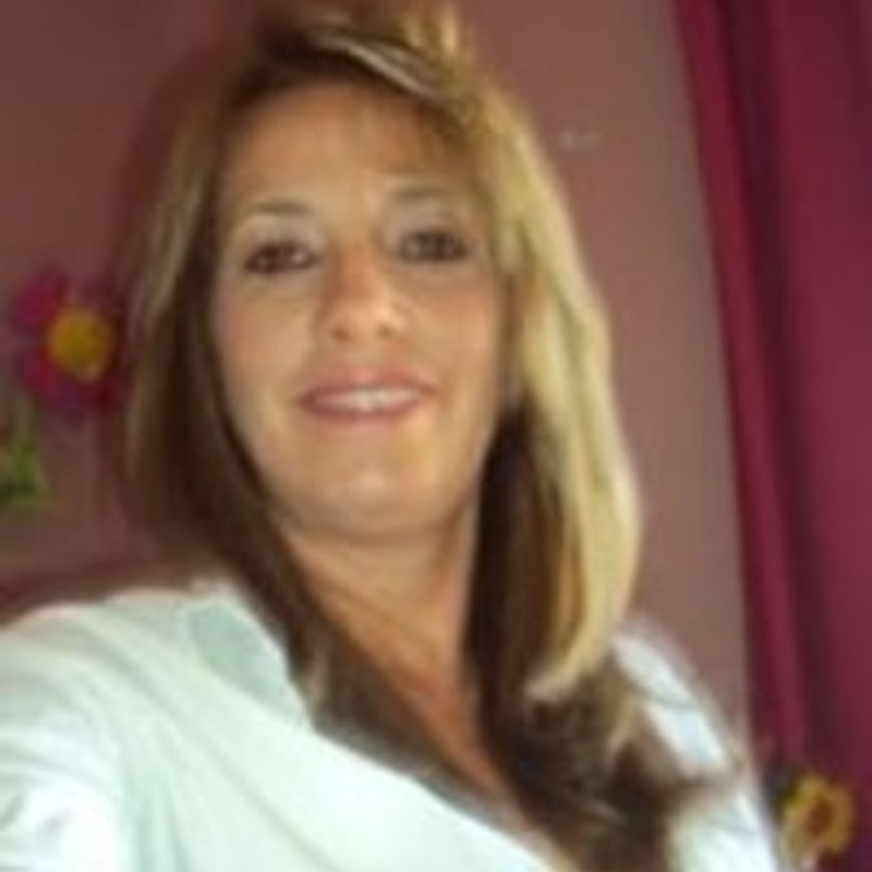 Luciane Brito de Melo profile picture