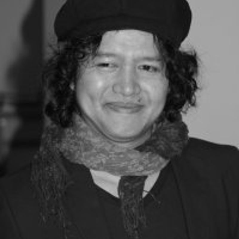 Andrea Hirata profile picture