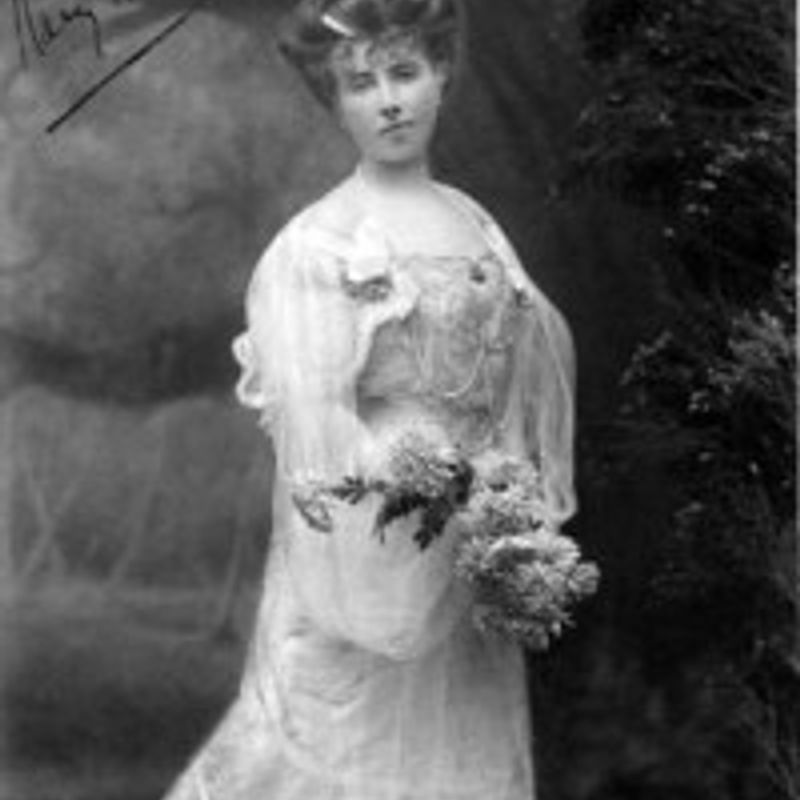 Mary Annette Beauchamp profile picture