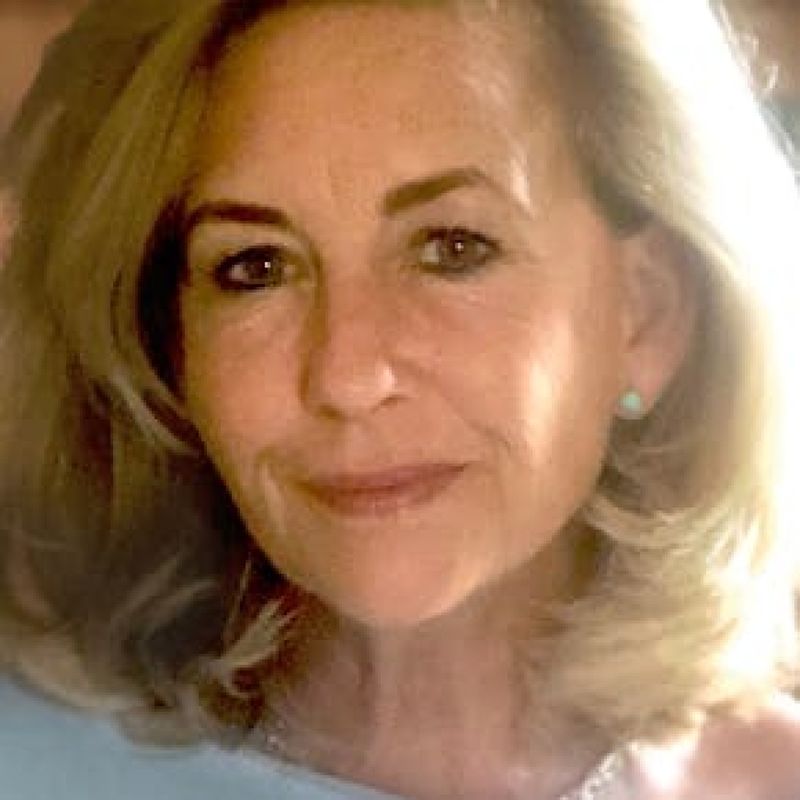 Gill Hornby profile picture