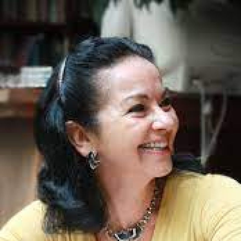 Martha Robles profile picture