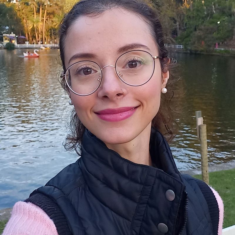 Paula Vivian profile picture