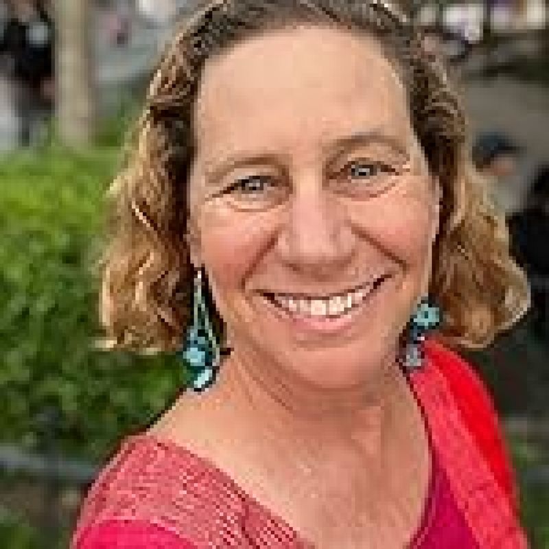 Ilana long profile picture