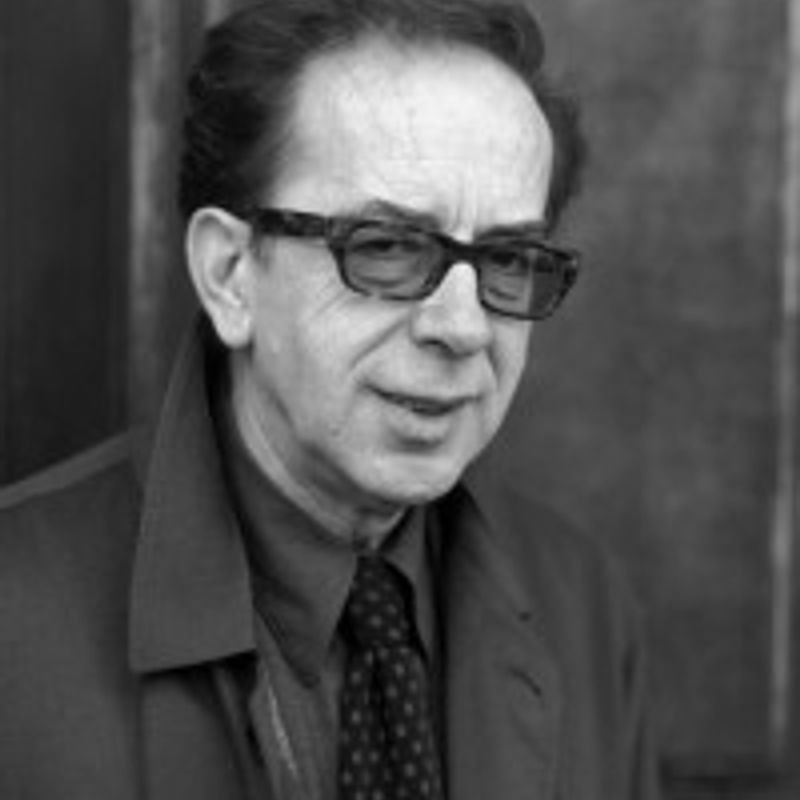Ismail Kadaré profile picture