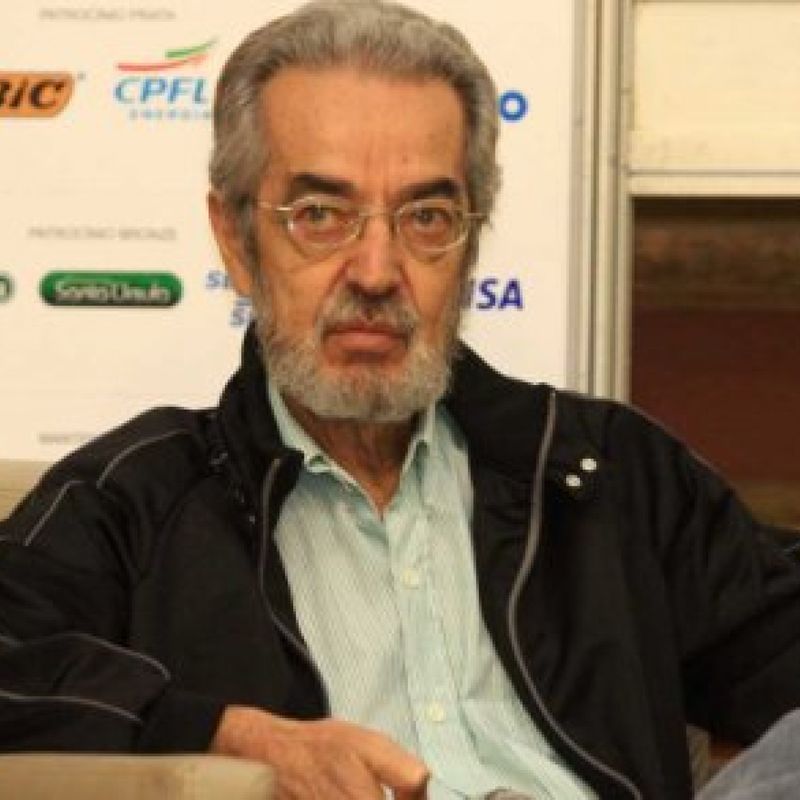 Júlio José Chiavenato profile picture