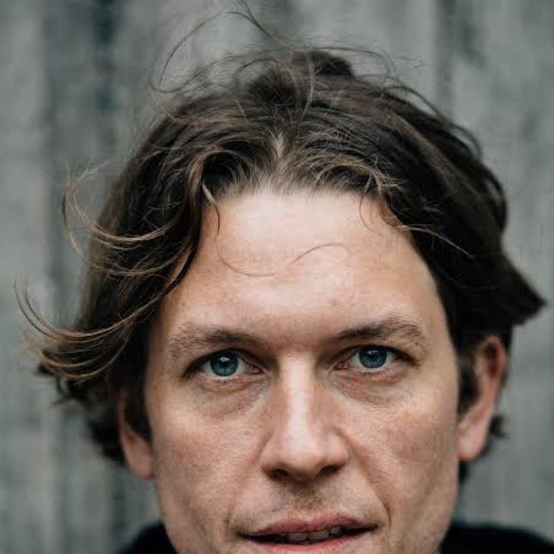 Simon Stålenhag profile picture
