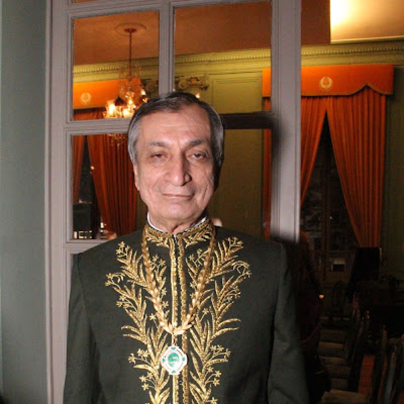 Antonio Cicero Correia Lima profile picture