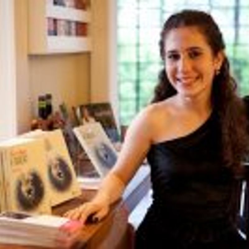 Eduarda Alencar Maluf Kiame profile picture