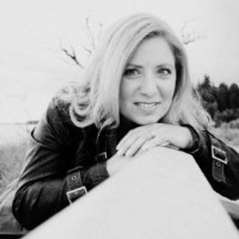 Shannon Mayer profile picture