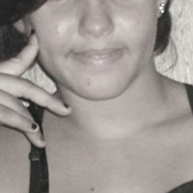 Thayná Heredia profile picture