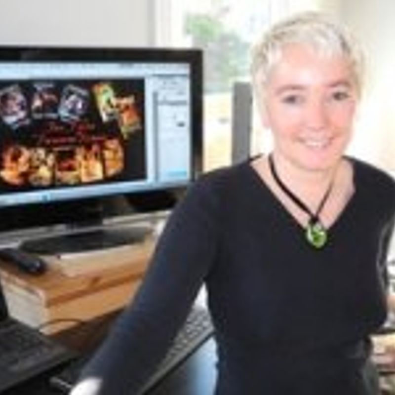 Tina Folsom profile picture