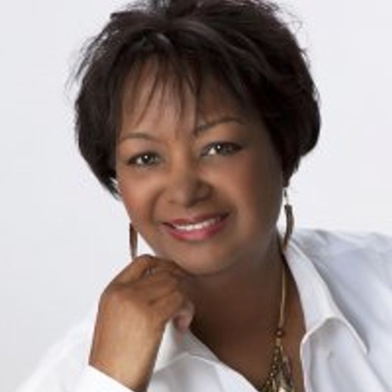 Rachel Renée Russell profile picture