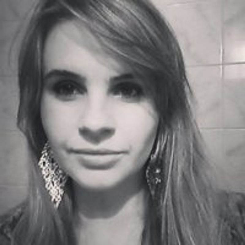 Paula Jenevain Grazinoli profile picture