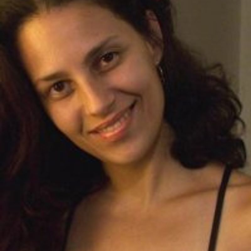 Erika Mendonça profile picture