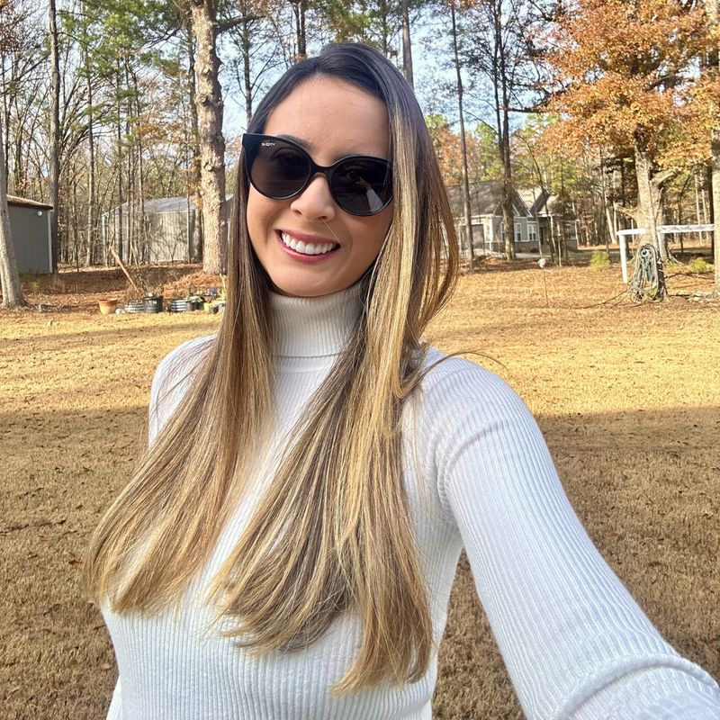 Juliana Soares picture
