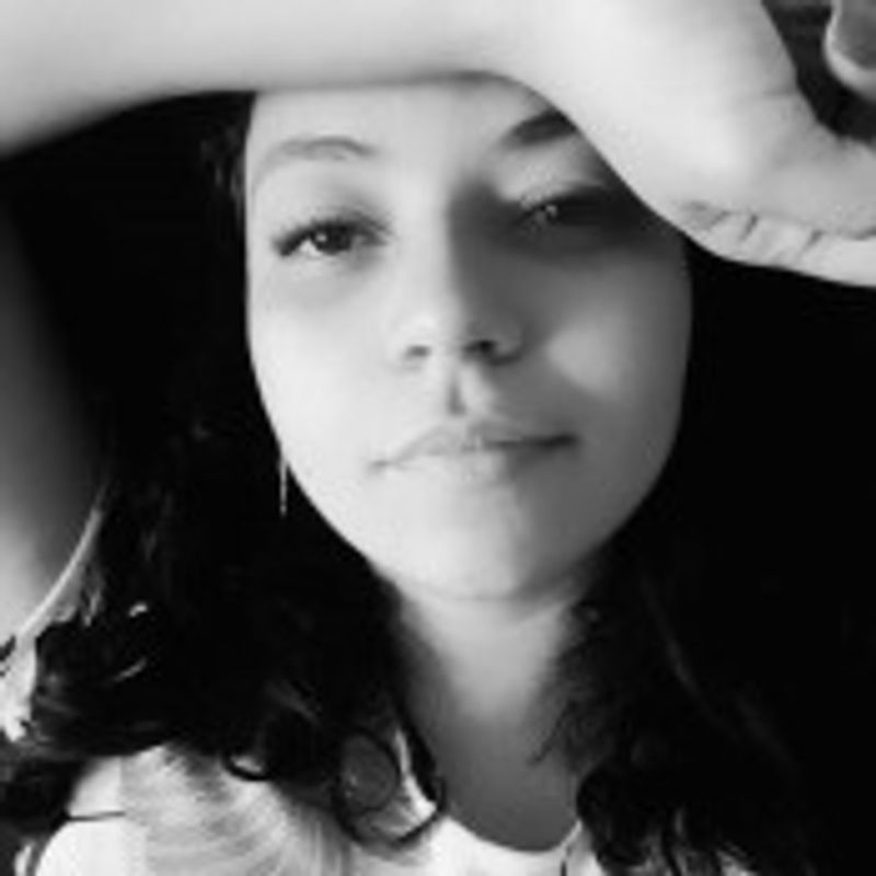 Nathalia Silva picture