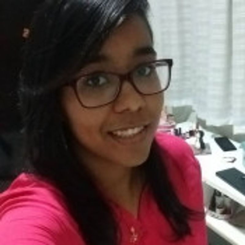 Renata Alves picture