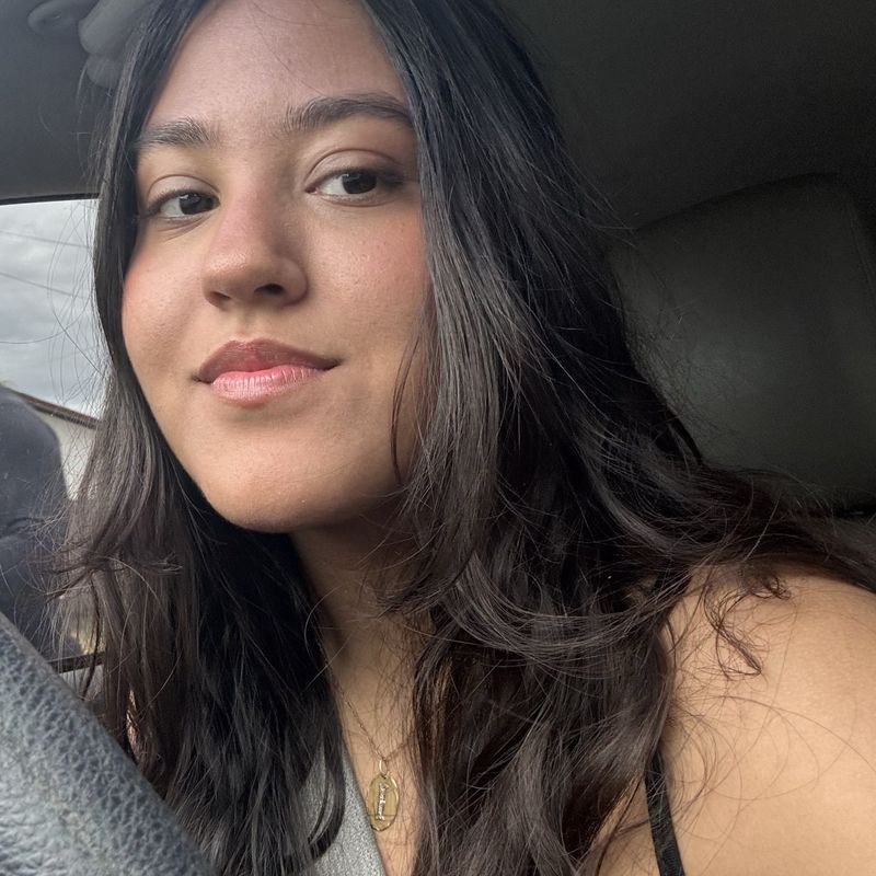 Izabela Abrantes picture