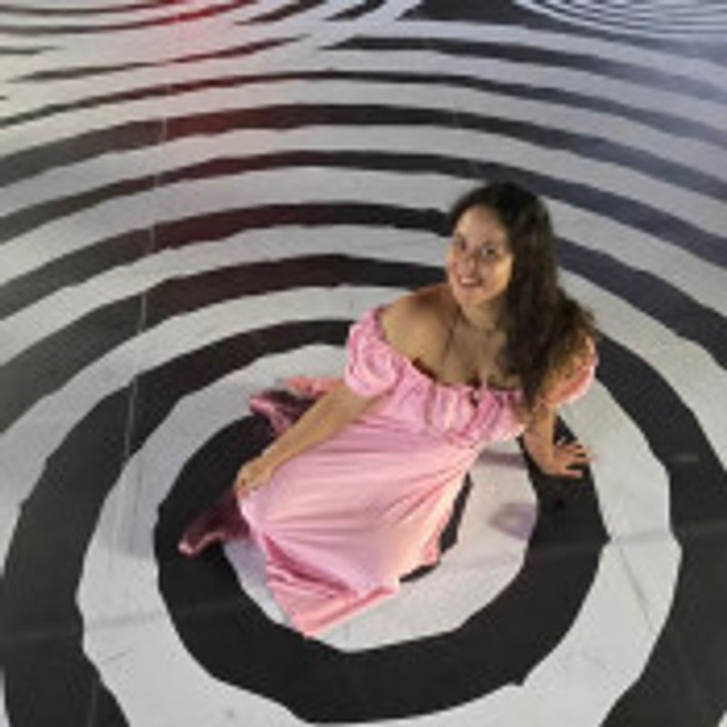 Camila Pinheiro picture