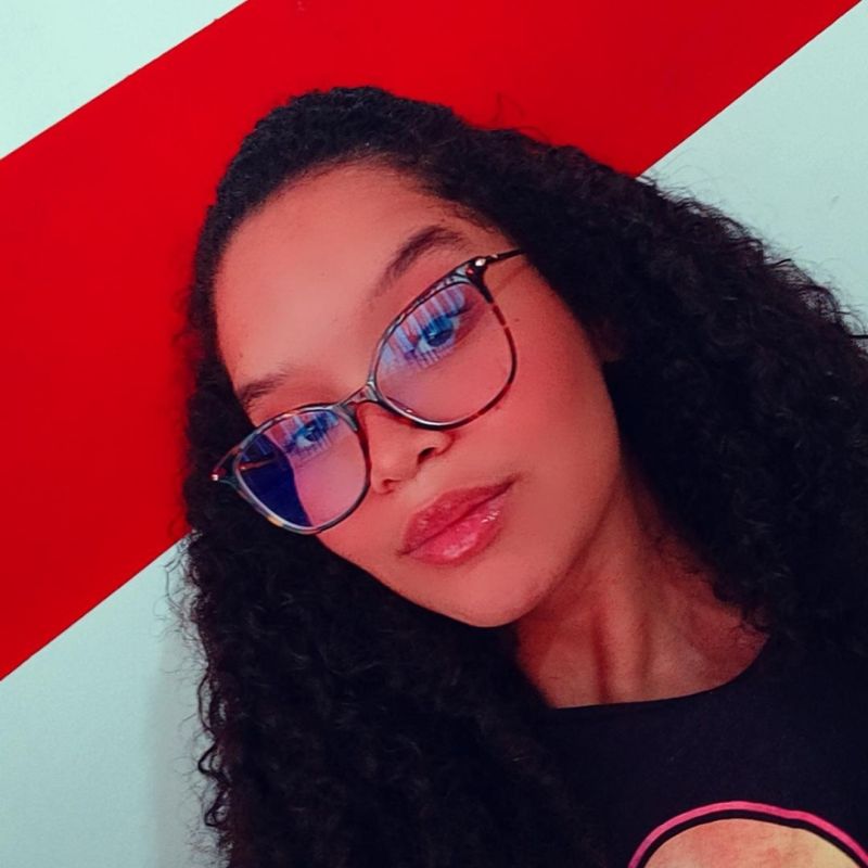 Camila Sousa picture