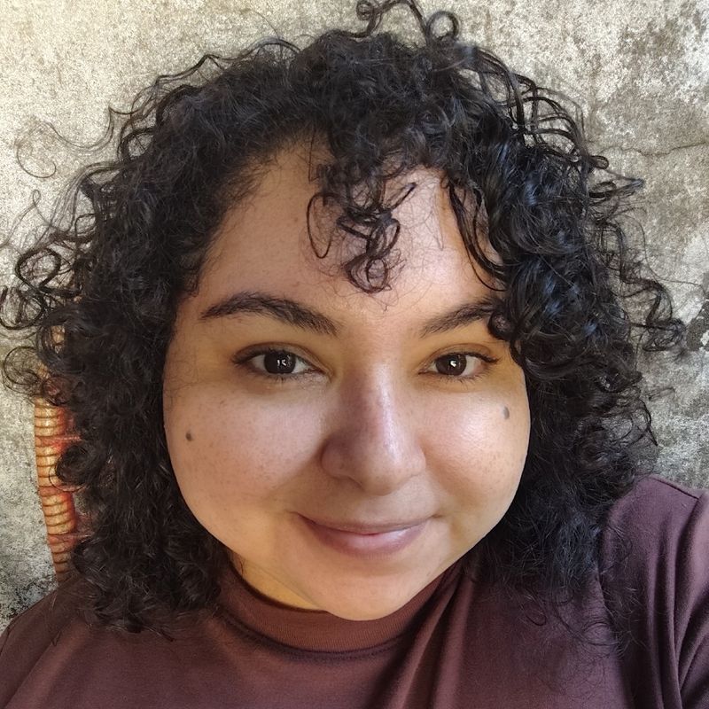 Leila Tavares picture