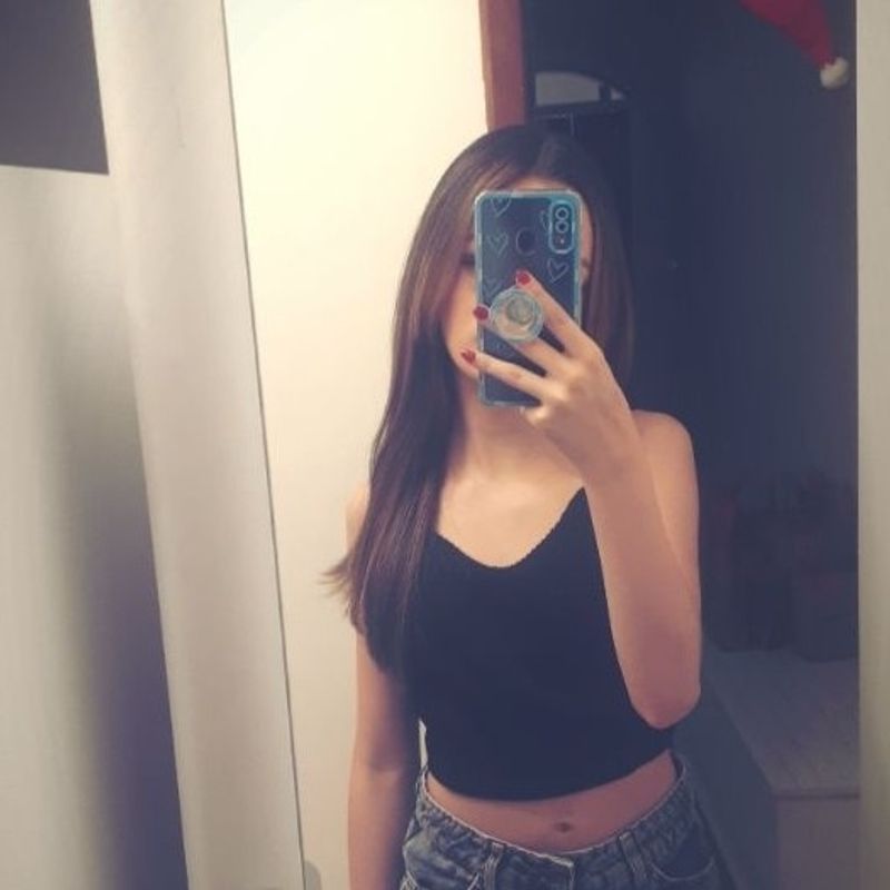 Giullia Martins picture