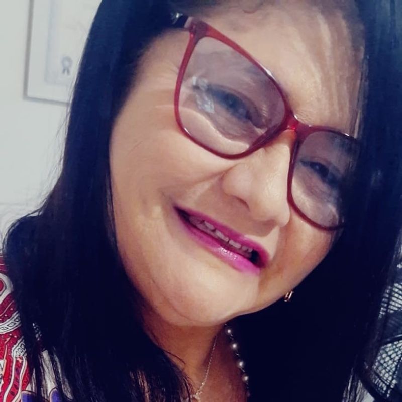 Ana Lúcia Oliveira picture