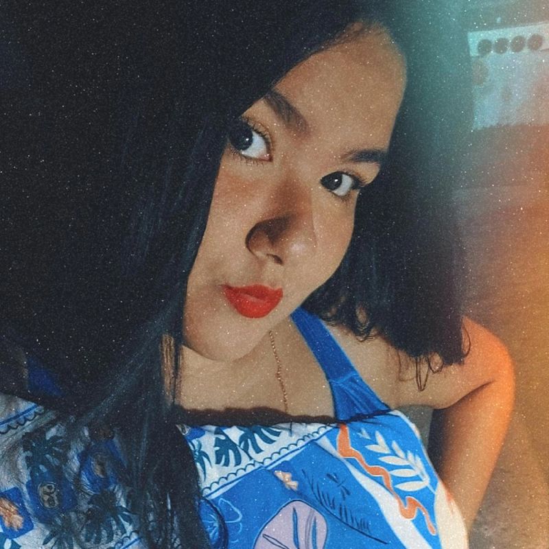 Juliane Pereira picture