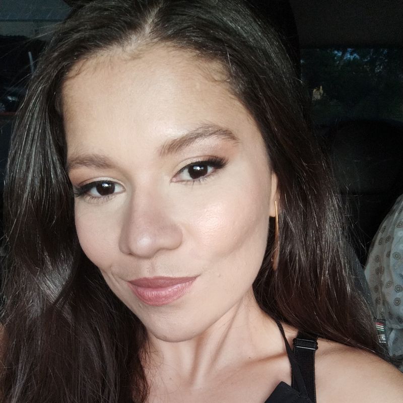 Larissa Nolasco picture