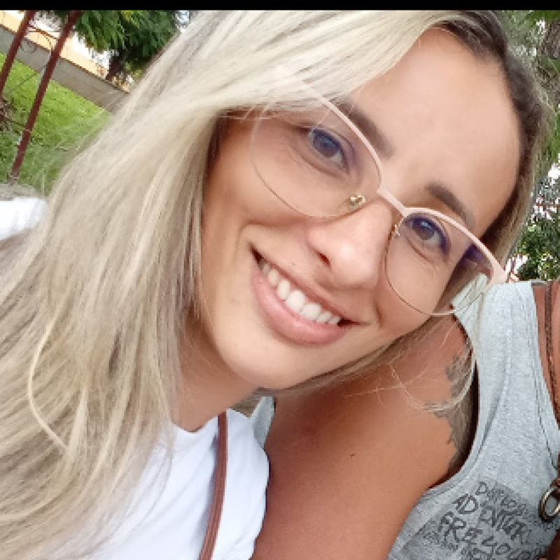 Débora Andrade picture