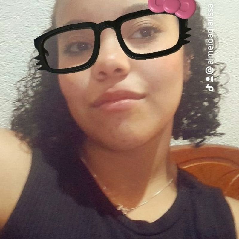 larissa almeida picture