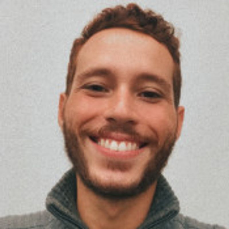 R Vinicius Casimiro picture
