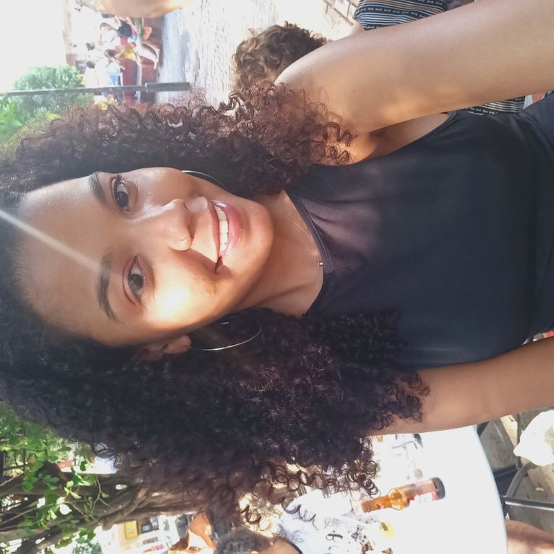 Carolina Almeida picture